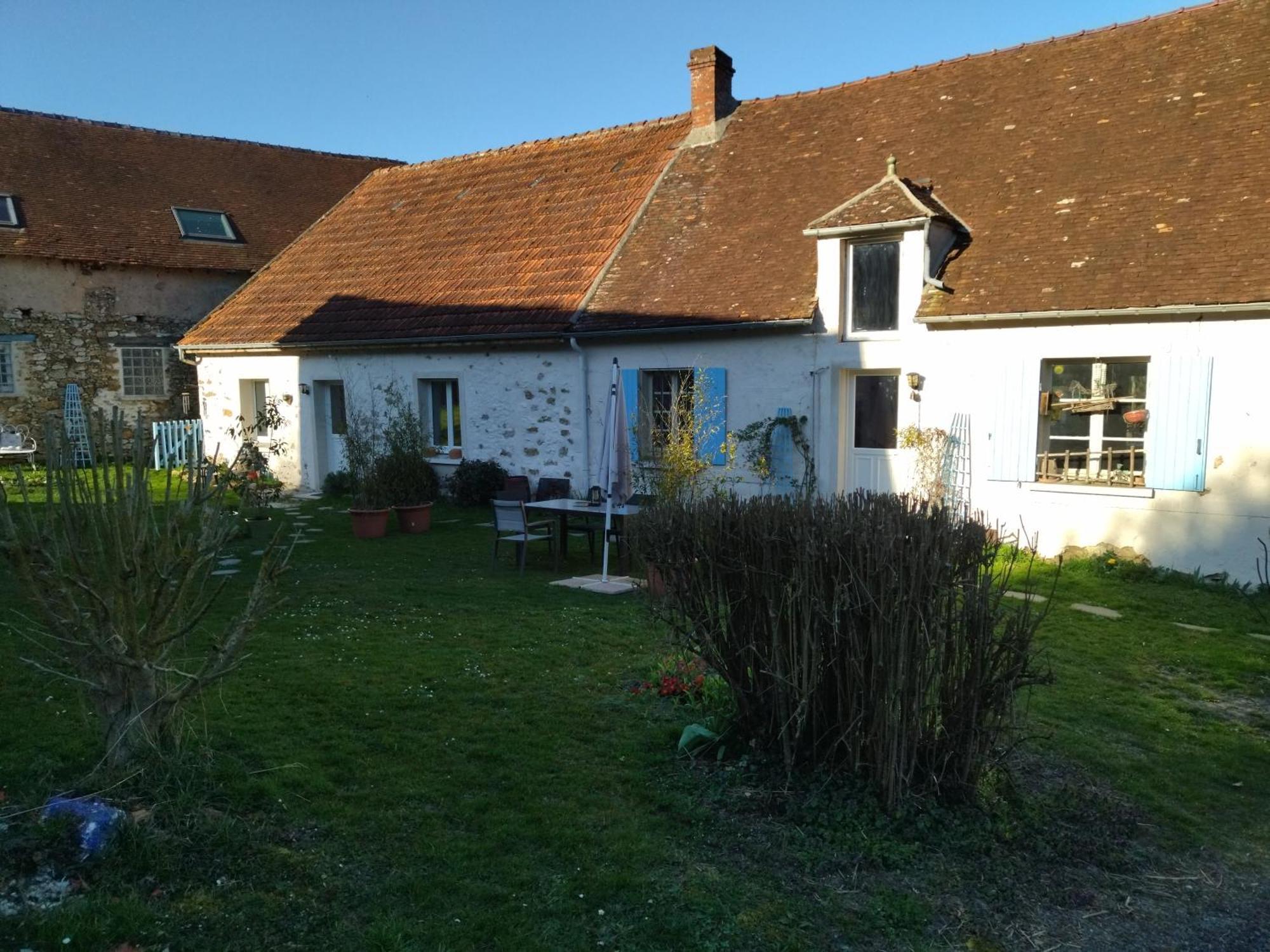 De La Pierre Bleue, Maison A La Campagne Verdon (Marne)