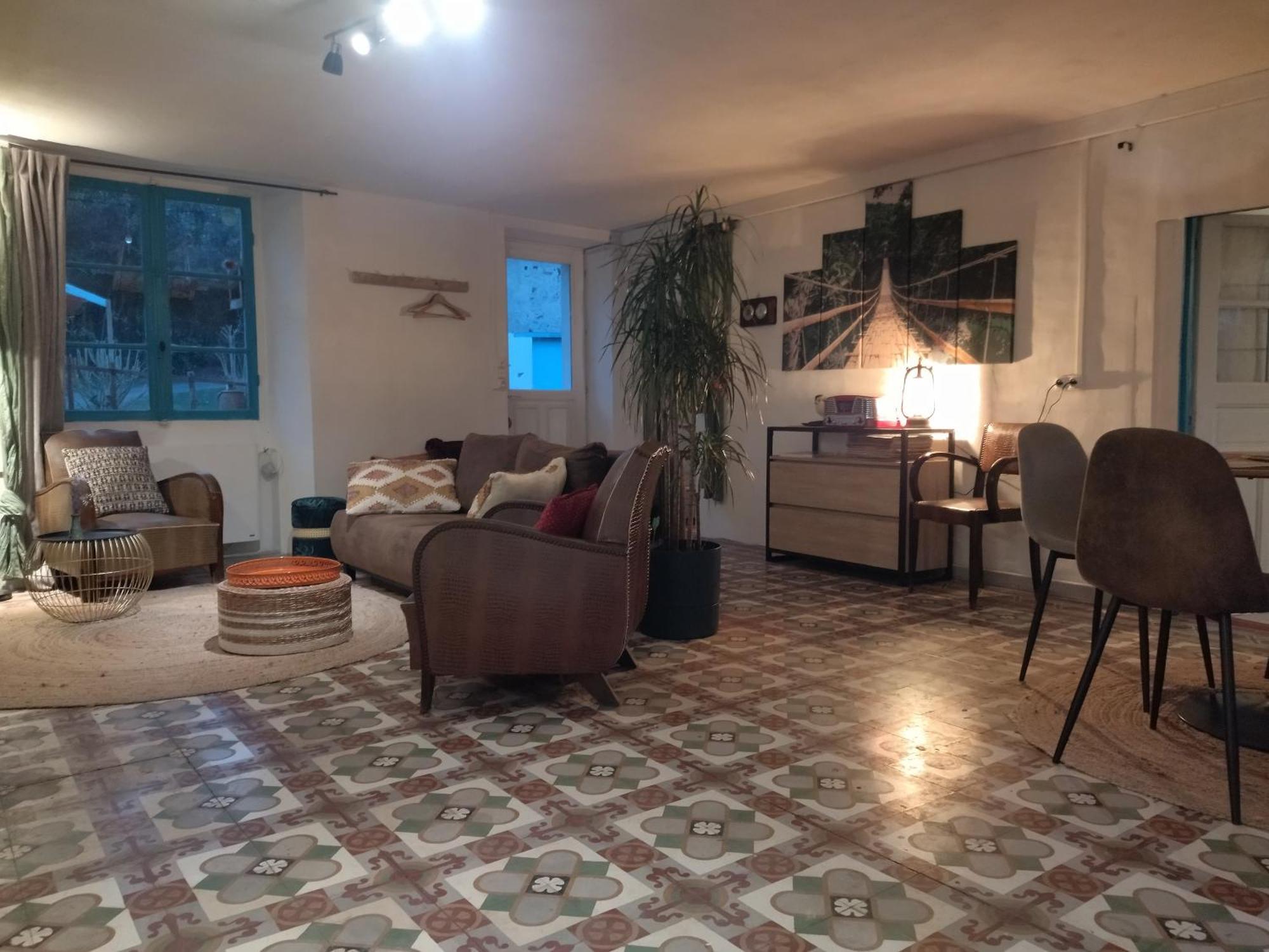 Hébergement de vacances De La Pierre Bleue, Maison A La Campagne